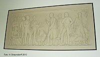 Relief Thaer im Kreise seiner Schüler, Ludwig-Wucherer-Str. 2, Treppenaufgang zum Hörsaal, Foto: H. Braunsdorff 2014