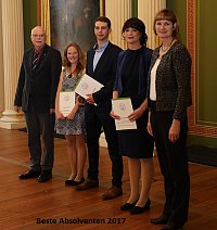 Beste Absolventen des Masterstudienganges Agrarwissenschaften des IAEW 2017 (v.l.: Prof. W. Diepenbrock, C. Schlindwein, K. Ködel, Y. Naumann, H. Braunsdorff). Foto: Vincent Grätsch